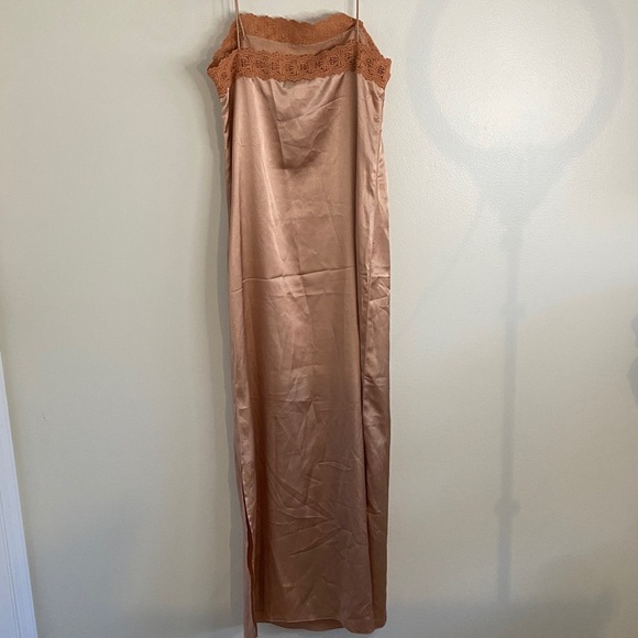 Maurie + Eve Lace Trimmed Slip Dress Midi Warm Tan Pink Size 2 - Picture 8 of 9